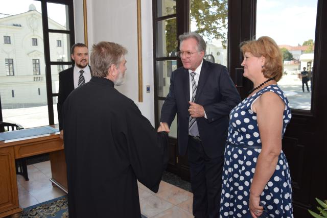Mitropolitul Moldovei și Bucovinei s-a întâlnit cu d-l Teofil Rendiuk, Însărcinatul cu Afaceri a.i. al Ucrainei în România
