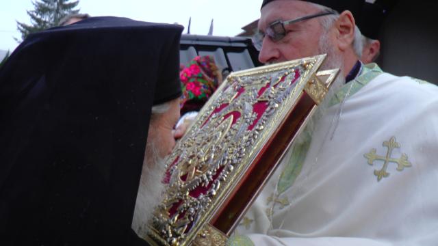 Sfântă Liturghie arhierească și sfințire de praznicar în Parohia Valea-Moldovei