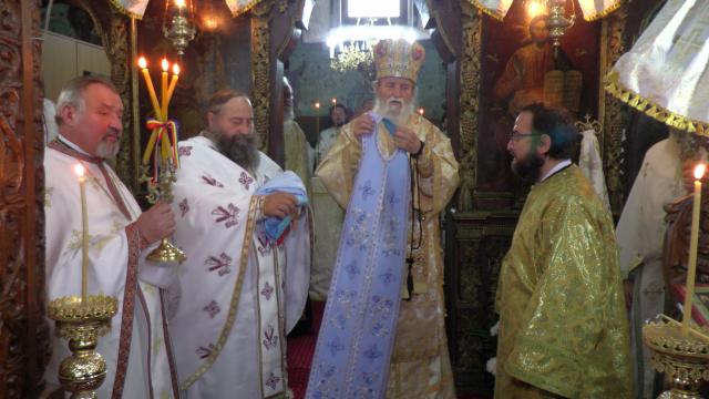 Sfântă Liturghie arhierească și sfințire de praznicar în Parohia Valea-Moldovei
