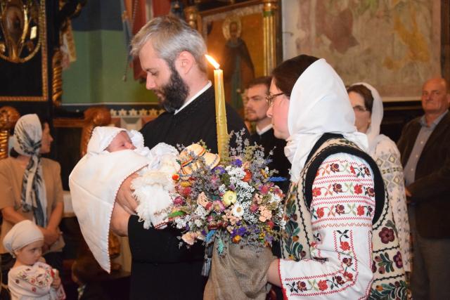 Slujba de încreștinare a pruncului Dimitrie Rusu, oficiată de IPS Mitropolit Teofan