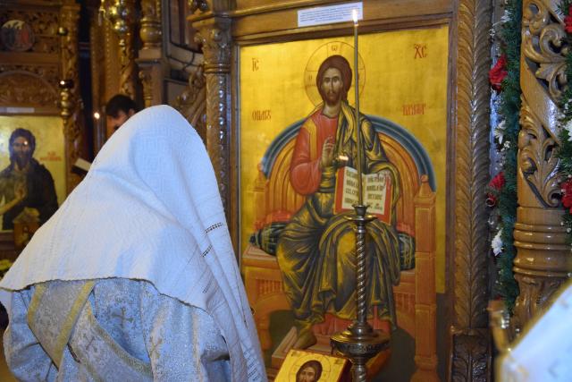 Sfântul Mare Mucenic Dimitrie, sărbătorit la Pângărați prin Liturghie arhierească