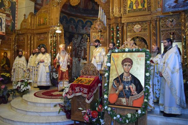 Sfântul Mare Mucenic Dimitrie, sărbătorit la Pângărați prin Liturghie arhierească