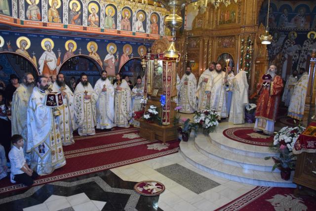 Sfântul Mare Mucenic Dimitrie, sărbătorit la Pângărați prin Liturghie arhierească