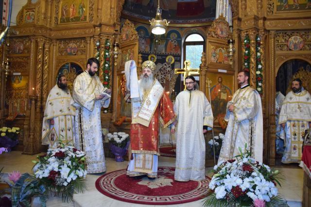 Sfântul Mare Mucenic Dimitrie, sărbătorit la Pângărați prin Liturghie arhierească