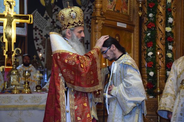 Sfântul Mare Mucenic Dimitrie, sărbătorit la Pângărați prin Liturghie arhierească