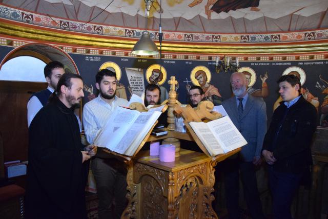 Sfântul Mare Mucenic Dimitrie, sărbătorit la Pângărați prin Liturghie arhierească