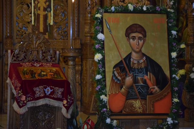 Sfântul Mare Mucenic Dimitrie, sărbătorit la Pângărați prin Liturghie arhierească