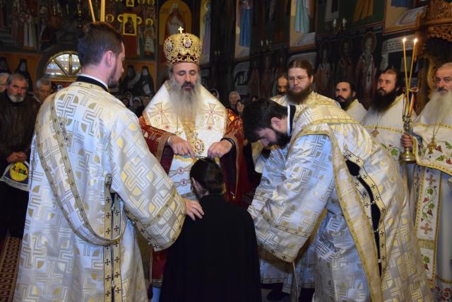 Sfântul Mare Mucenic Dimitrie, sărbătorit la Pângărați prin Liturghie arhierească