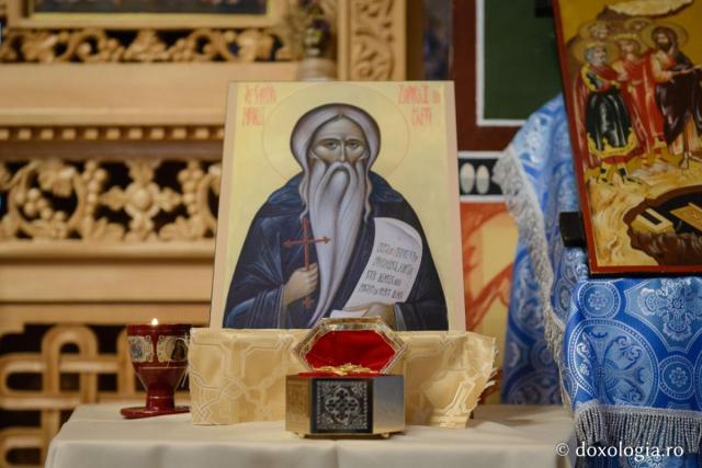 Părticele din moaștele Sfântului Cuvios Neofit Zăvorâtul vor rămâne la Iași