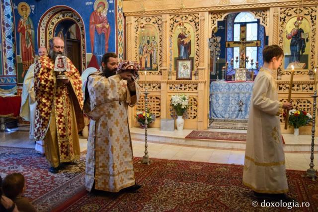 Părticele din moaștele Sfântului Cuvios Neofit Zăvorâtul vor rămâne la Iași