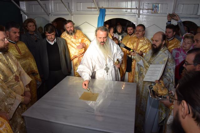 Sfințire de biserică la Balta Arsă (Galerie foto)