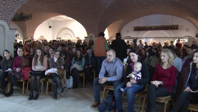 Sală arhiplină la Conferința Părintelui Nicodim Petre