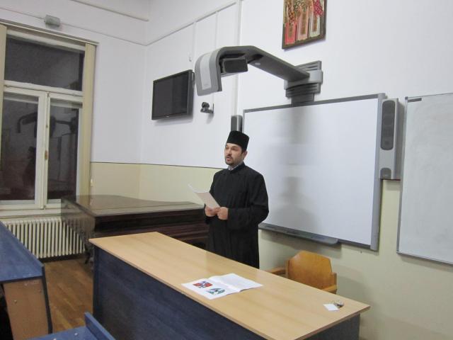 Prima şedinţă lunară din acest an universitar a Cercului „Arhiereu Narcis Creţulescu“