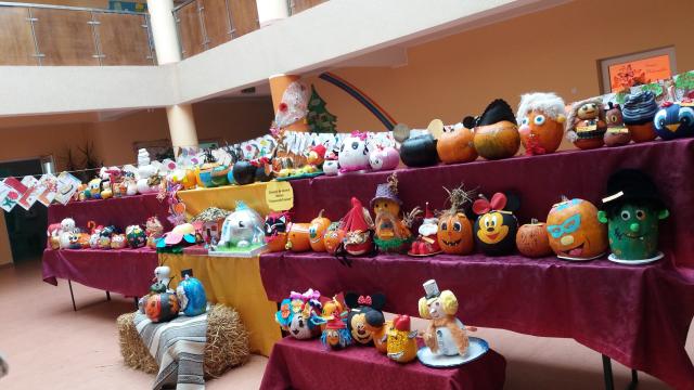 Expoziţie de toamnă la Grădiniţa „Sfântul Ioan cel Nou de la Suceava“