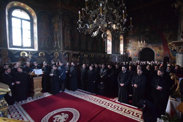 S-au reunit în conferinţă semestrială preoţii din protopopiatele Paşcani şi Hârlău