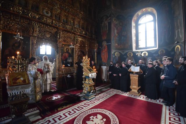 S-au reunit în conferinţă semestrială preoţii din protopopiatele Paşcani şi Hârlău