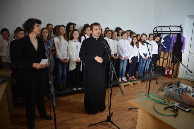 Apostolat prin cercul de pictură, la Şcheia
