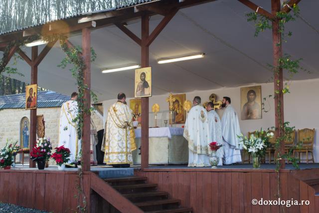 Teologi ieșeni, în vizită la Mănăstirea Florești