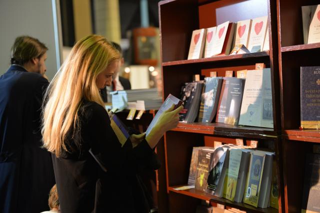 „Vârstele iubirii” – „O carte pentru tinerii care caută repere”