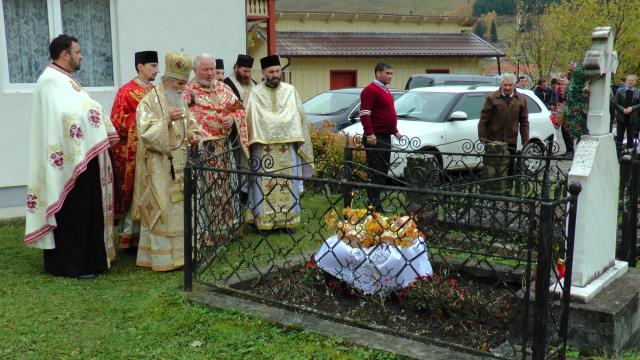 Slujbă arhierească pentru doi sfinţi ocrotitori