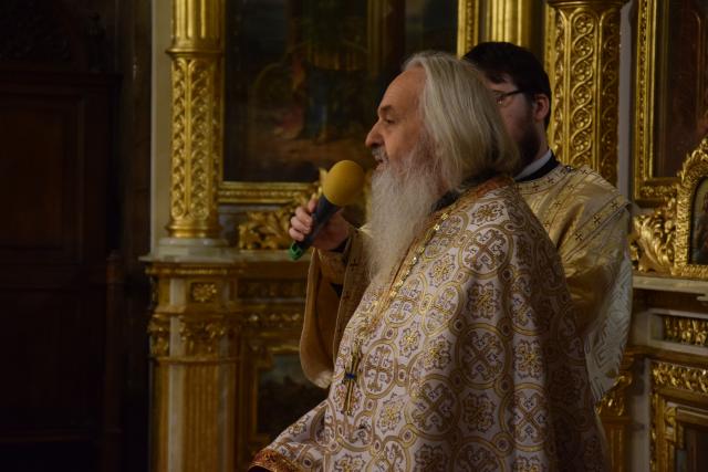 Părintele Rafail Noica, la Iași: „Cine judecă pe aproapele face un pas de lucrare antihristică”