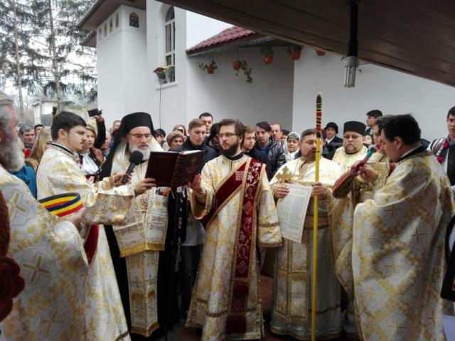Binecuvântare arhierească în Parohia Luncani, Protoieria Bacău