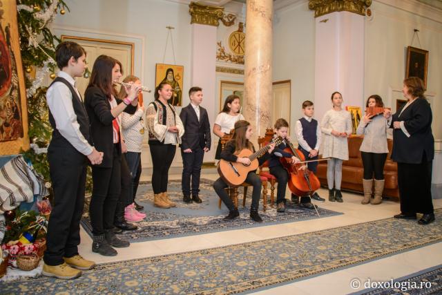 Colindători la Reședința Mitropolitană 2016 - Colegiul Național „Octav Băncilă”