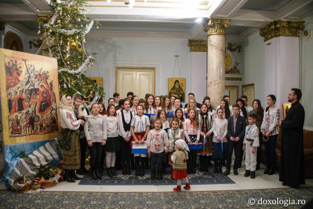 Colindători la Reședința Mitropolitană - Parohia Pietrișurile