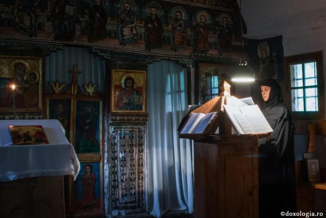 (Audio) „Călugăria este ieșirea din iureșul grijilor de zi cu zi, pentru ca omul să înțeleagă mai adânc pe Dumnezeu” - Arhimandritul Nichifor Horia