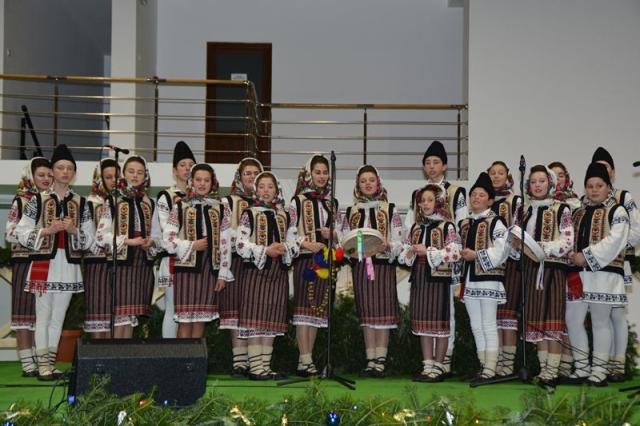 Concert de colinde la catedrala din Roman