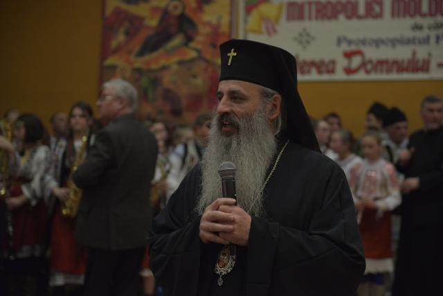 Concert de colinde la Piatra Neamț: „Putem să-L descoperim pe Hristos inclusiv prin intermediul colindelor”