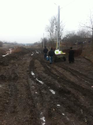 Daruri de Crăciun pentru persoanele nevoiaşe din Buruieneşti