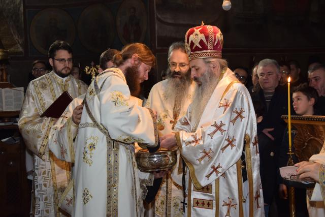 Două hirotonii și o hirotesie întru duhovnic, la Mănăstirea Bistrița