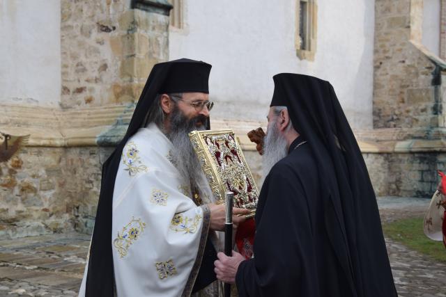 Două hirotonii și o hirotesie întru duhovnic, la Mănăstirea Bistrița
