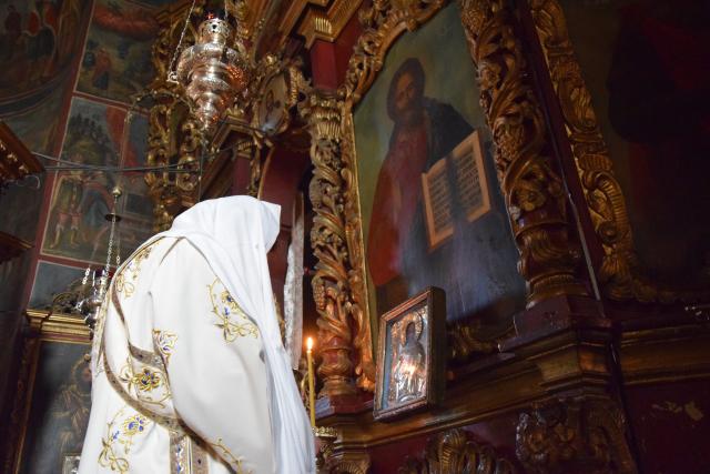 Două hirotonii și o hirotesie întru duhovnic, la Mănăstirea Bistrița