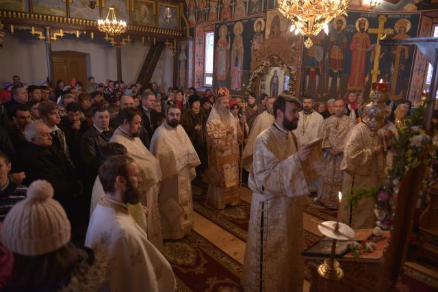 IPS Mitropolit Teofan, la Pleşani: „Smerenia îl ridică pe om în faţa lui Dumnezeu“