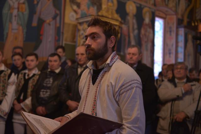 IPS Mitropolit Teofan, la Pleşani: „Smerenia îl ridică pe om în faţa lui Dumnezeu“