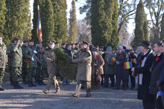 IPS Mitropolit Teofan: „Dumnezeu să ne dăruiască putere pentru a nu uita lecţia trecutului“