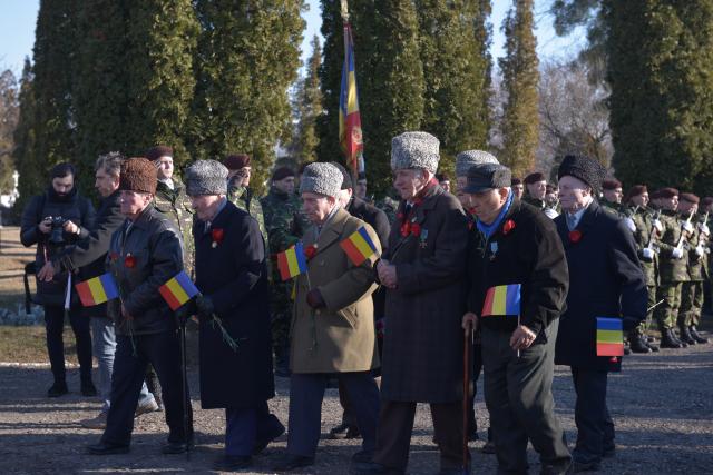 IPS Mitropolit Teofan: „Dumnezeu să ne dăruiască putere pentru a nu uita lecţia trecutului“