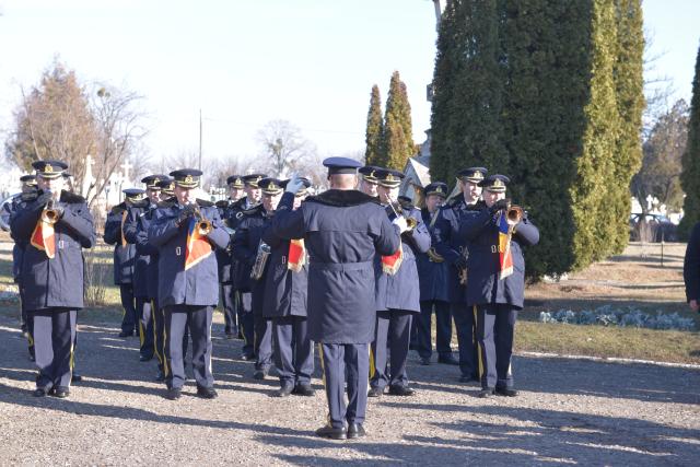 IPS Mitropolit Teofan: „Dumnezeu să ne dăruiască putere pentru a nu uita lecţia trecutului“