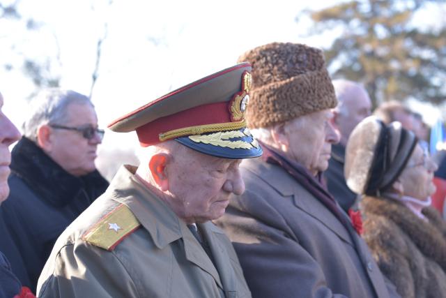 IPS Mitropolit Teofan: „Dumnezeu să ne dăruiască putere pentru a nu uita lecţia trecutului“