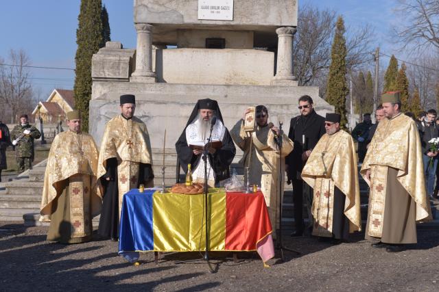 IPS Mitropolit Teofan: „Dumnezeu să ne dăruiască putere pentru a nu uita lecţia trecutului“