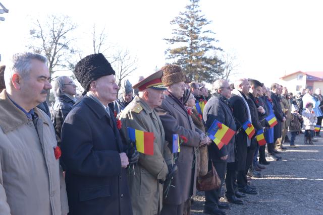 IPS Mitropolit Teofan: „Dumnezeu să ne dăruiască putere pentru a nu uita lecţia trecutului“