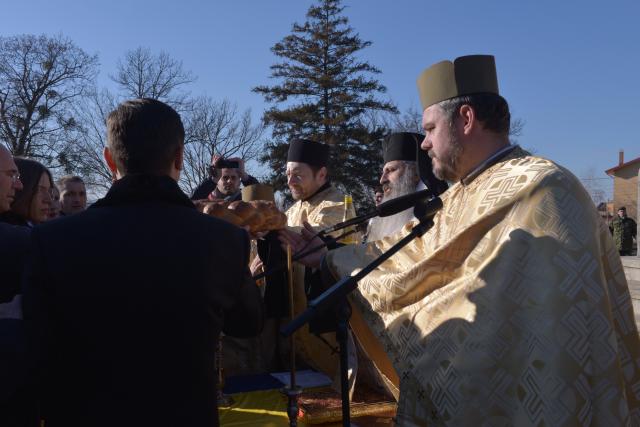 IPS Mitropolit Teofan: „Dumnezeu să ne dăruiască putere pentru a nu uita lecţia trecutului“