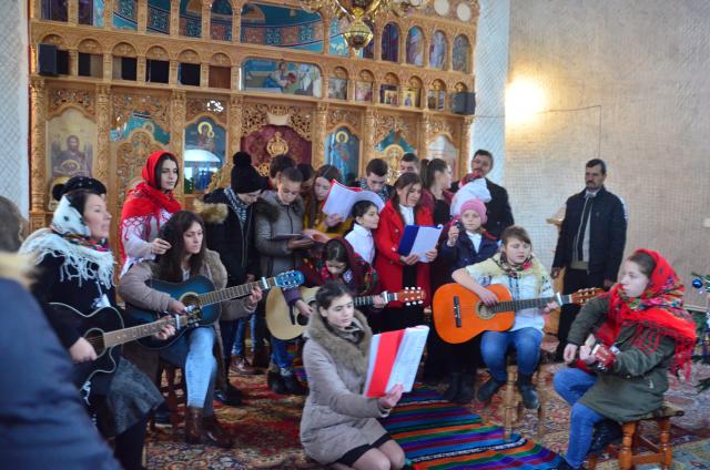 Concert caritabil de colinde şi conferinţă despre familie în Parohia Todireşti II