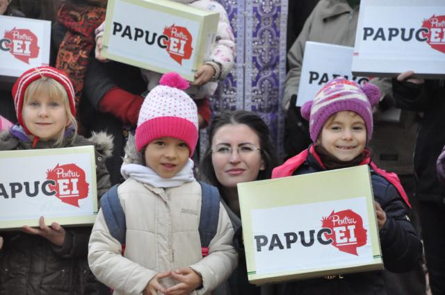 Daruri pentru copiii din Parohia Bohotin
