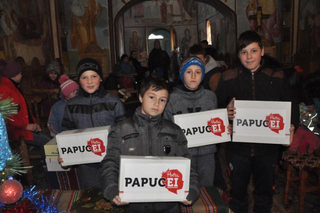 Daruri pentru copiii din Parohia Bohotin