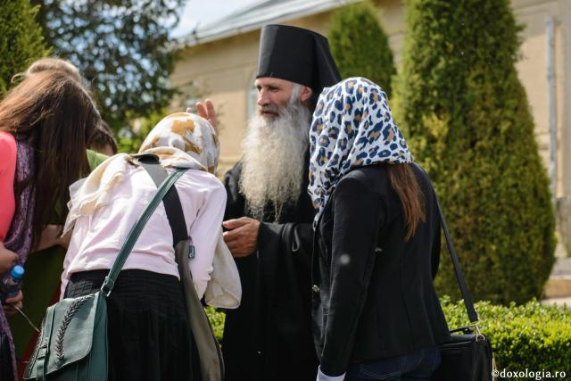 „Să fii părinte duhovnicesc înseamnă să îți rupi inima în sute de bucățele”