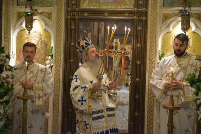 Mitropolitul Moldovei, la hramul Mănăstirii „Sfinţii Trei Ierarhi”: „Singurul lucru cu adevărat mare în lume este smerenia”