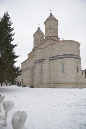 Mitropolitul Moldovei, la hramul Mănăstirii „Sfinţii Trei Ierarhi”: „Singurul lucru cu adevărat mare în lume este smerenia”